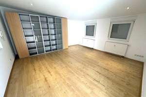60437 Frankfurt (Nieder-Erlenbach), Maisonette Wohnung, Wfl. ca.130m²,4Zi,EBK,2Bä, 2 Balk, Stellpl. – Die vollständige Adresse der Immobilie erhältst du vom Anbieter., 60437 Nieder-Erlenbach, Frankfurt am Main – Vorschaubild 16