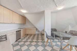 8-Zimmer-Wohnung mit Dachterrasse – Ideale WG-Kapitalanlage in zentraler Lage von Bad Cannstatt – Die vollständige Adresse der Immobilie erhältst du vom Anbieter., 70372 Cannstatt-Mitte, Stuttgart – Vorschaubild 5