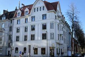 Wohnen im beliebten Kreuzviertel: Großzügige 2-Zi-Wohnung mit Südbalkon