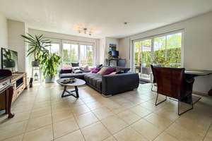 Exklusive Terrassenwohnung mit Garten und hochwertiger Ausstattung! – Die vollständige Adresse der Immobilie erhältst du vom Anbieter., 81825 Gartenstadt Trudering, München – Vorschaubild 1