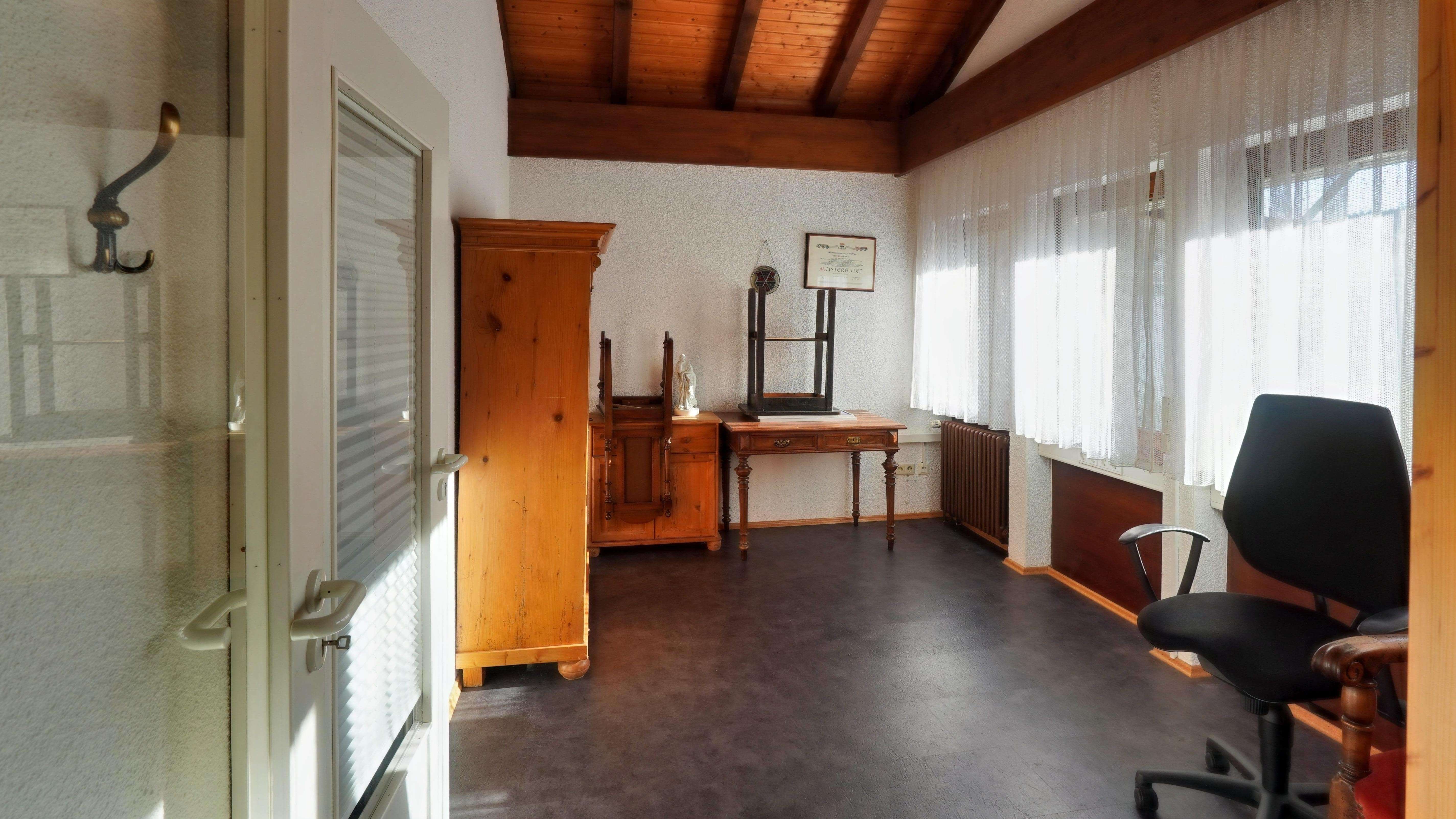 Immobilie in Uhldingen-Mühlhofen - VIEL PLATZ UND VIELE MÖGLICHKEITEN - HIER KÖNNEN SIE IHREN WOHNTRAUM LEBEN - Bild 10