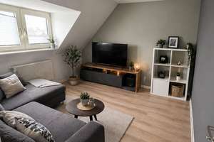 Charmante Dachgeschosswohnung in attraktiver Lage von Düsseldorf – Friedhofstr. 27, 40597 Benrath, Düsseldorf – Vorschaubild 8