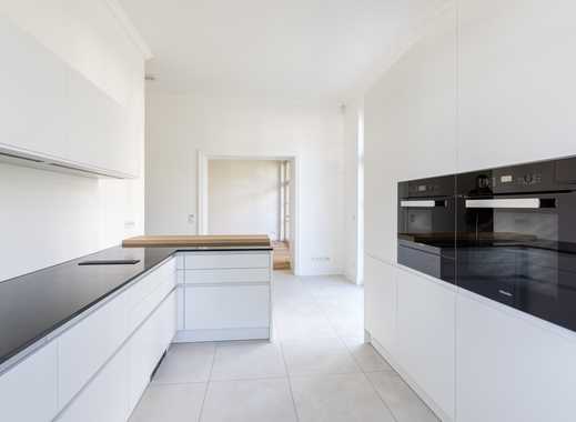 Wohnen in repräsentativer, neoklassizistischer Villa im Diplomatenviertel 