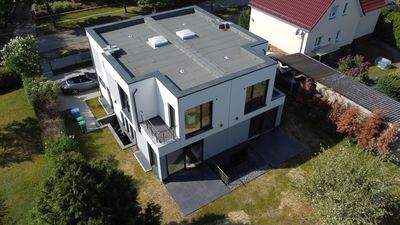 Modernes 6-Zimmer-Haus mit separater Einliegerwohnung, Garten & A+