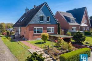 Teilmodernisiertes Ein-/Zweifamilienhaus für die große Familie im schönen Kiel-Kroog