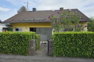 Geräumiges Einfamilienhaus / Mehrgenerationenhaus in Hofheim-Lorsbach – Die vollständige Adresse der Immobilie erhältst du vom Anbieter., 65719 Hofheim am Taunus – Vorschaubild 3
