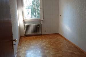 Student:innen-Wohnung: Schöne, geräumige vier ZKB in Mainz-Finthen, nur für Studi-WG ! – Die vollständige Adresse der Immobilie erhältst du vom Anbieter., 55126 Finthen, Mainz – Vorschaubild 12
