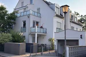 Neuwertige + sonnige 2 Zi., Lift, gr. SW- Balkon, EBK, barrierefrei, TG Einzelstellplatz – Hochriesstrasse 8, 81671 Berg am Laim Ost, München – Vorschaubild 9