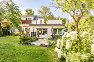 Wunderschönes Zweifamilienhaus mit traumhaftem Garten – Berlin – Vorschaubild 6