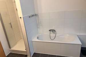großzügige DG-Wohnung: 3 Zimmer, Wohnküche, modernes Bad – Hildegardstraße 18, 45888 Bulmke-Hüllen, Gelsenkirchen – Vorschaubild 5
