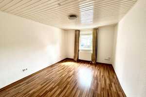 KL- Siegelbach - Modernisiertes Einfamilienhaus mit Doppelgarage, Einzelgarage, Stellplatz u. Garten – Kaiserslautern – Vorschaubild 7