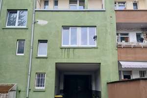 Voll vermietetes Mehrfamilienhaus mit abgetrennter großer Hoffläche/Halle  und Entwicklungspotenzial