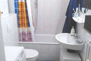 2-Zimmer-Wohnung mit Terrasse und kleiner separater Küche ab 01.08.! – Londoner Str. 10, 53117 Auerberg, Bonn – Vorschaubild 7