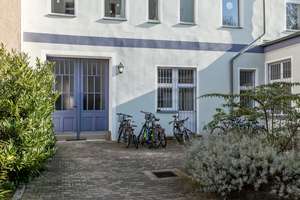 Bezugsfreie 2-Zimmer-Altbauwohnung mit Gäste-WC und Balkon – Die vollständige Adresse der Immobilie erhältst du vom Anbieter., 13347 Gesundbrunnen, Berlin – Vorschaubild 16