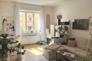 Wunderschöne 2 Zimmer Eigentumswohnung im EG mit Balkon in Gohlis