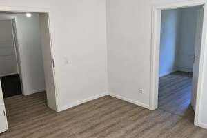 Komplett renovierte 3 Zimmer Wohnung in Duisburg zu vermieten – Neubreisacher Str. 30b, 47137 Obermeiderich, Duisburg – Vorschaubild 2
