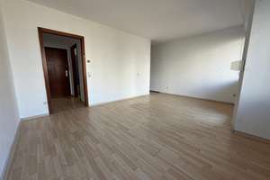 Helle 1-Zimmer-Wohnung mit Balkon, Kellerabteil und Tiefgaragenstellplatz in Köln Weiden – Ignystraße 2, 50858 Weiden, Köln – Vorschaubild 3