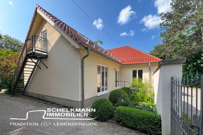 Zwei stilvoll modernisierte & bezugsbereite Eigentumswohnungen in separatem Wohnhaus