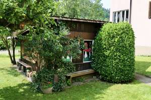 Eine großartige, parkähnliche Liegenschaft mit charmantem Zweifamilienwohnhaus und Doppelgarage ! – Die vollständige Adresse der Immobilie erhältst du vom Anbieter., 79650 Schopfheim – Vorschaubild 9