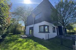 Volksdorf für die ganze Familie mit Garten und Dachterrasse! – Die vollständige Adresse der Immobilie erhältst du vom Anbieter., 22359 Volksdorf, Hamburg – Vorschaubild 15