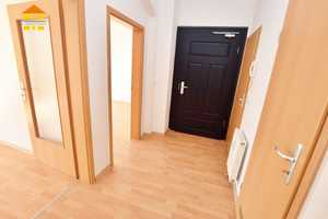 *Schöne Familienwohnung mit Balkon & Einbauküche* – Klarastraße 42, 9131 Chemnitz – Vorschaubild 8