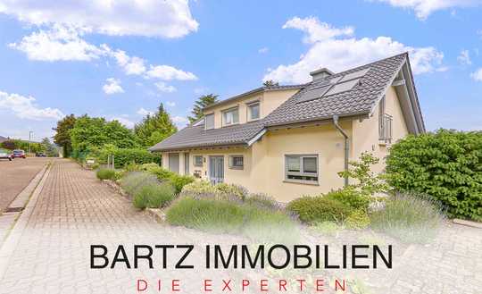 Repräsentatives Domizil mit wunderschönem Gartenidyll & traumhaftem Weitblick