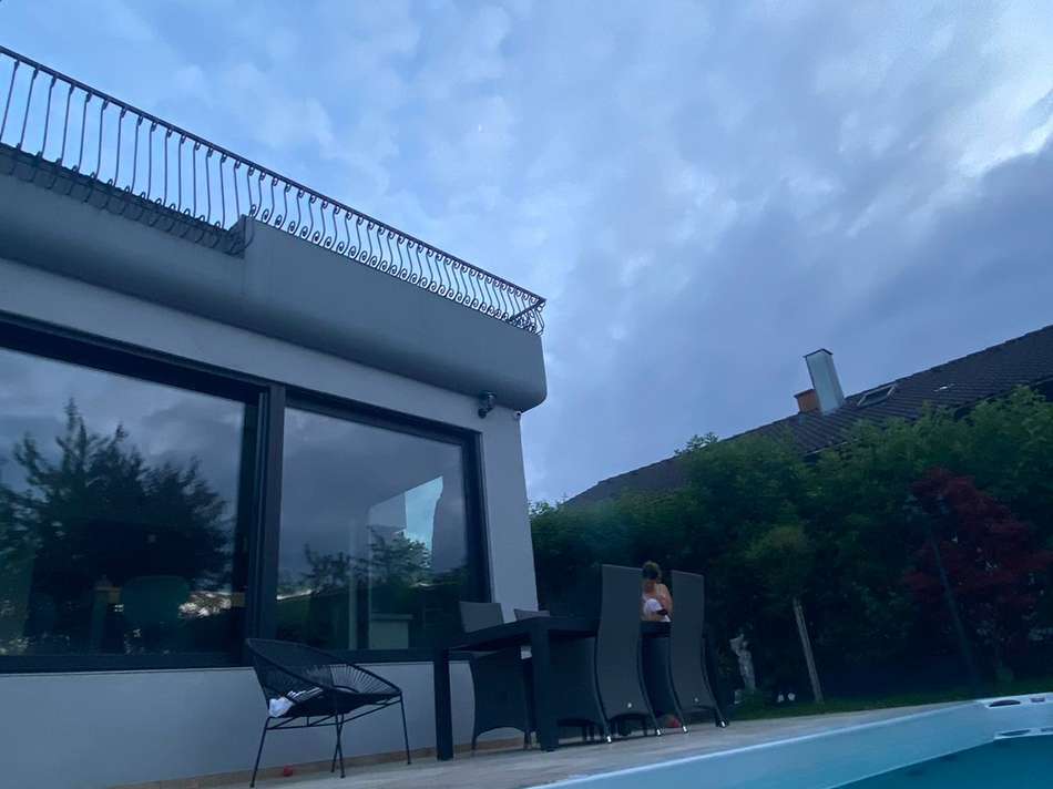Garten mit Pool 2