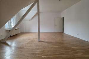 Großzügige 2-Zimmer-Dachgeschosswohnung direkt in der Einkaufsstraße von Gelsenkirchen-Buer – Die vollständige Adresse der Immobilie erhältst du vom Anbieter., 45894 Buer, Gelsenkirchen – Vorschaubild 4