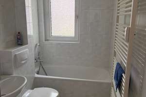 Großzügige 3-Zimmer-Wohnung im grünen Hannover-Ahlem – Ohlauer Str. 3, 30453 Ahlem, Hannover – Vorschaubild 12