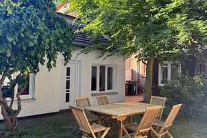Kernsaniertes, freistehendes, Nahverkehr angebundenes Stadthaus mit Garten – von privat – Main-Taunus-Kreis – Vorschaubild 1