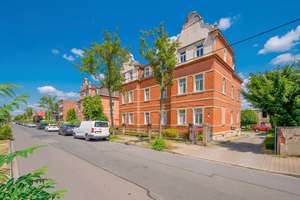 Mehrfamilienhaus mit historischem Charakter und Entwicklungspotenzial in attraktiver Elblage