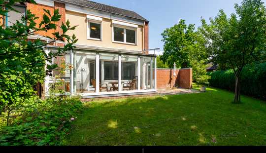 Bild von Hamburg - Kirchsteinbek | Großzügiges Reihenendhaus mit schönem Garten in ruhiger Lage & City-Nähe