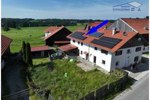 Schöne Doppelhaushälfte mit viel Platz & Ortsrandblick ideal für Ihre Familie – Die vollständige Adresse der Immobilie erhältst du vom Anbieter., 86989 Steingaden – Vorschaubild 3
