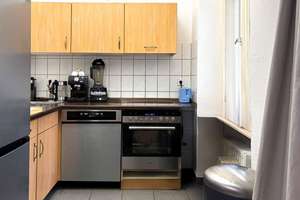 Klassischer Altbau mit Dielenboden und Balkon zwischen Prenzlauer Berg und Mitte – Die vollständige Adresse der Immobilie erhältst du vom Anbieter., 10119 Prenzlauer Berg, Berlin – Vorschaubild 10