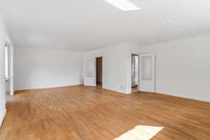 Flensburg/Westliche Höhe: Gepflegter 4-Zimmer-Bungalow mit Garage & kleinem Garten in ruhiger Lage – Flensburg – Vorschaubild 4