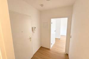 Gehobene 1,5-Zimmer-Wohnung mit neuer Einbauküche in Wiesbaden – Schiersteiner Straße 39, 65187 Rheingauviertel / Hollerborn, Wiesbaden – Vorschaubild 3