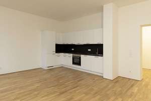 Sanierte 3-Zimmer-Altbauwohnung Rollstuhlgerecht mit Einbauküche und Sonnenbalkon! – Kirsteinstrasse 3c, 55131 Oberstadt, Mainz – Vorschaubild 2