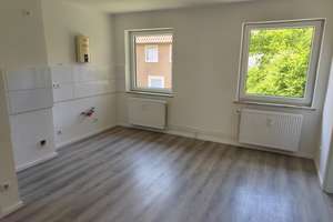 renovierte 3-Zimmer Wohnung im gro0er Wohnküche