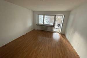 Helle 3-Zimmer-Wohnung mit 2 Balkonen & TG-Stellplatz  in ruhiger Innenhoflage