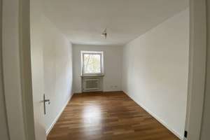 Perfekt geschnittene 3-Zimmer-Whg mit 2 Balkonen in Bestlage Pasing – Die vollständige Adresse der Immobilie erhältst du vom Anbieter., 81241 Pasing, München – Vorschaubild 23
