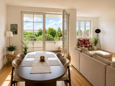 Bright 3-Room Top-Floor Apartment with Open Views over the garden