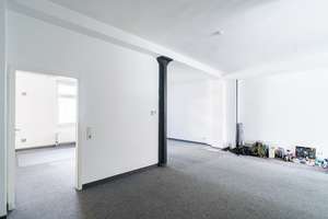 Alltagstaugliche 2-Zimmer-Wohnung mit zwei Bädern in Köln – Christophstraße 14, 50670 Altstadt/Nord, Köln – Vorschaubild 1