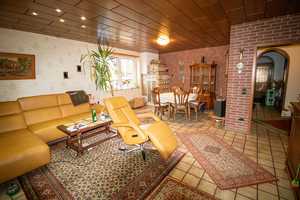 Freistehendes 3 Pateienhaus in Korschenbroich mit Garagen Stellplätzen und Garten in Toplage – Neuss (Rhein-Kreis) – Vorschaubild 12