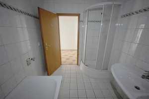 Gemütliche Wohnung mit Wanne und Dusche sowie Wohnküche mit EBK! – Schiersandstr. 22 + ST  - , 9116 Chemnitz – Vorschaubild 8