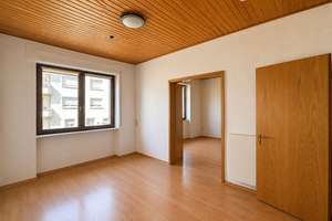 Moderne 4 Zimmer-Wohnung++ WG geeignete Wohnung++Küche++Loggia – Die vollständige Adresse der Immobilie erhältst du vom Anbieter., 75177 Nordstadt, Pforzheim – Vorschaubild 4