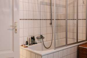 3-Zimmer-Altbau-Wohnung in bester Lage in Nordstadt Hannover  – Fliederstraße 0, 30167 Nordstadt, Hannover – Vorschaubild 11
