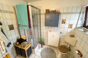 Etagenwohnung Eckernfeld - 4 Zimmer / Balkon / 2OG / Bad mit Wanne Dusche und Fenster / Dämmung – Die vollständige Adresse der Immobilie erhältst du vom Anbieter., 27580 Lehe, Bremerhaven – Vorschaubild 8