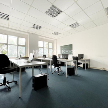 Sie suchen ein Büro nahe der A111?