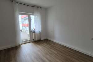 Preisgünstige, renovierte 3-Zimmerwohnung in Zentrumsnähe  in ruhigem Mehrfamilienhaus – Elberfelderstrasse 99, 42853 Scheid, Remscheid – Vorschaubild 4