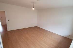  2 Zimmer Wohnung Düsseldorf Oberkassel hell mit Balkon zur Rheinseite – Die vollständige Adresse der Immobilie erhältst du vom Anbieter., 40545 Oberkassel, Düsseldorf – Vorschaubild 8